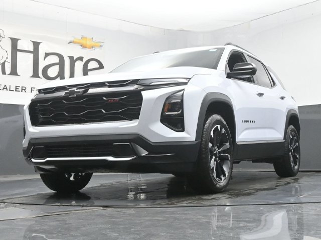 New 2027 Chevrolet Equinox RS w/ Safety and Technology Package FWD image 4