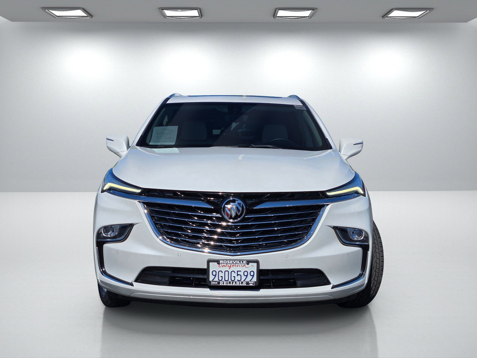 Used 2023 Buick Enclave Premium w/ Experience Buick Package AWD/4WD image 2
