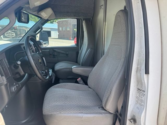 Used 2021 Chevrolet Express 3500 w/ Power Convenience Package RWD image 15