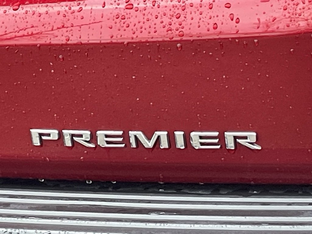 Certified 2021 Chevrolet Suburban Premier w/ Premium Package image 26