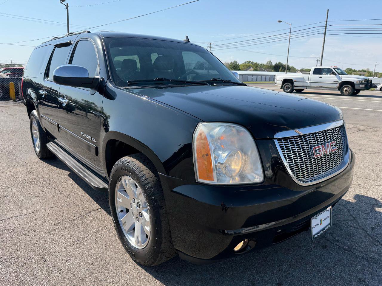 Used 2011 GMC Yukon XL SLT AWD/4WD image 12