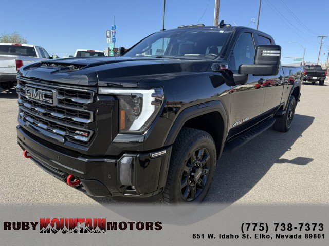 Used 2024 GMC Sierra 2500 AT4 w/ AT4 Premium Plus Package image 3