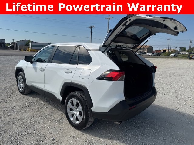 Used 2025 Toyota RAV4 LE image 4