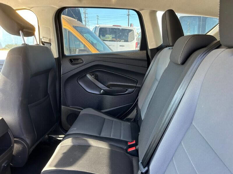 Used 2018 Ford Escape S image 11