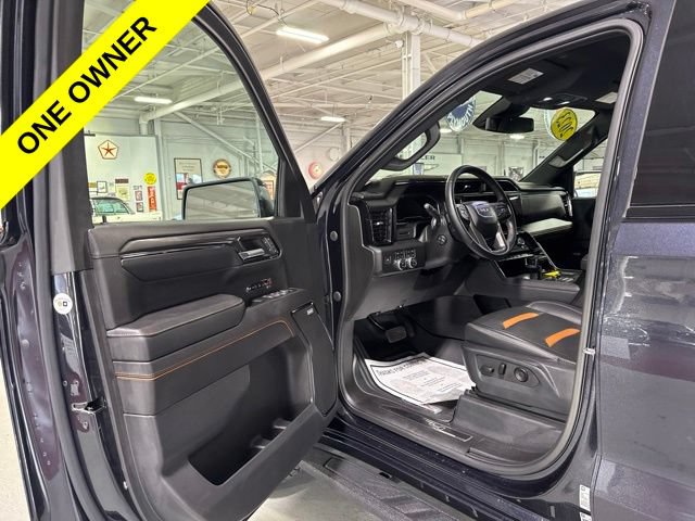 Used 2023 GMC Sierra 1500 AT4 w/ AT4 Premium Package AWD/4WD image 11