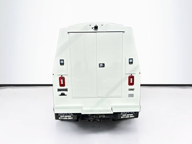 New 2026 Ford F550 4x4 Supercab Super Duty image 7