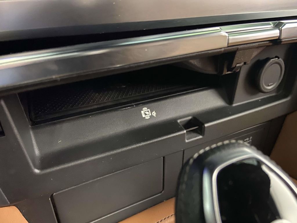 Used 2024 INFINITI QX80 Sensory w/ All-Season Package image 28