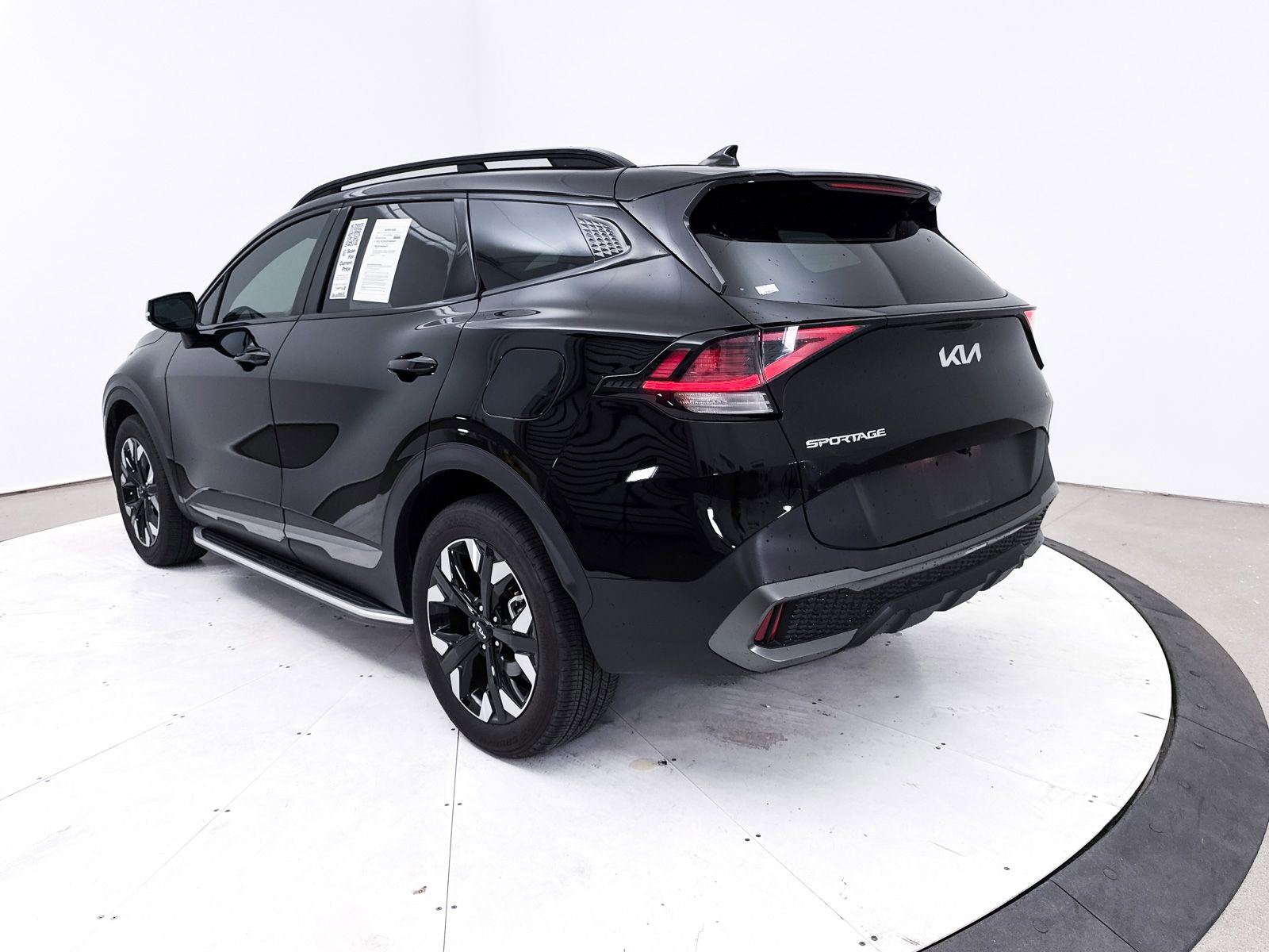 Used 2024 Kia Sportage X-Line w/ X-Line Premium Package image 16