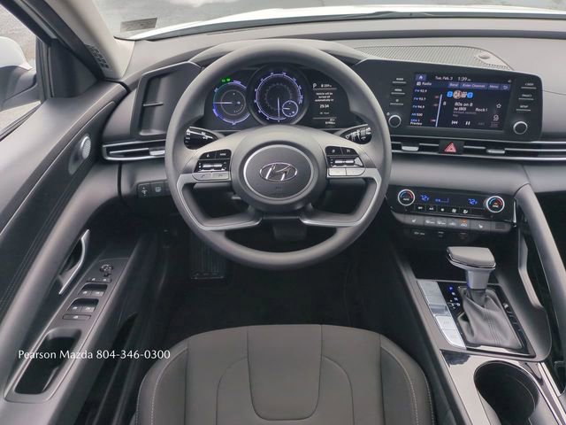 Used 2023 Hyundai Elantra Blue image 16