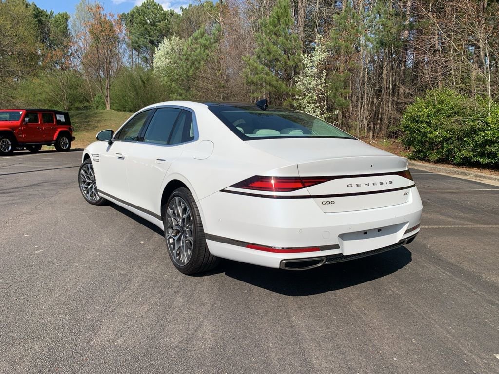 Used 2025 Genesis G90 3.5T image 3