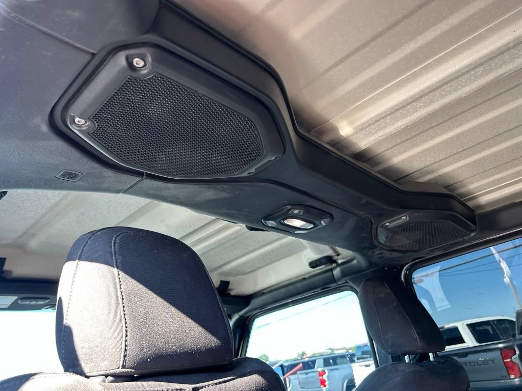 Used 2018 Jeep Wrangler Unlimited Rubicon AWD/4WD image 33