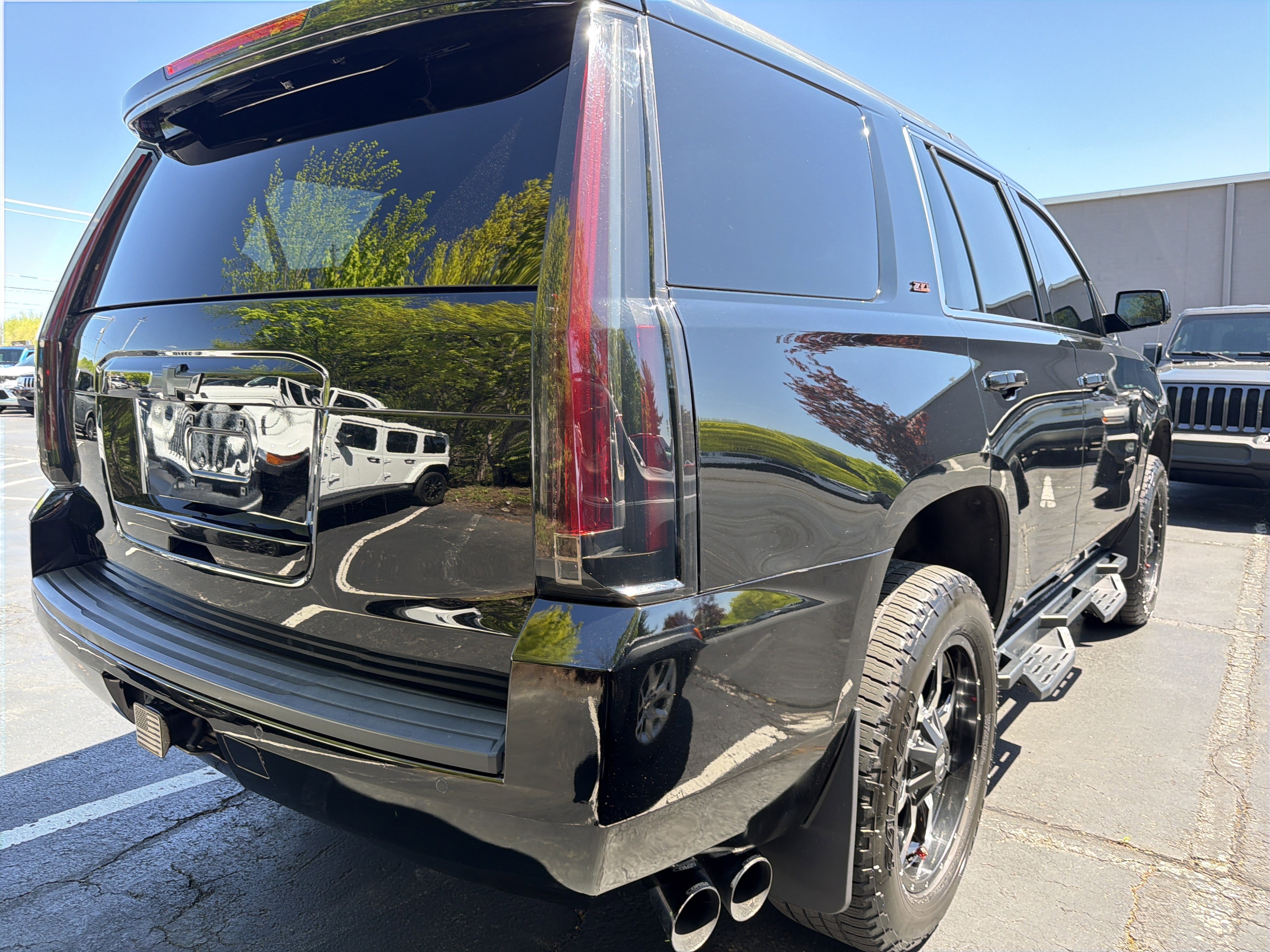 Used 2017 Chevrolet Tahoe LT AWD/4WD image 7