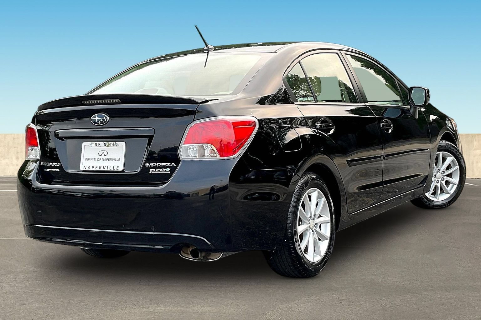 Used 2014 Subaru Impreza 2.0i Premium w/ All-Weather Package w/CVT AWD/4WD image 5