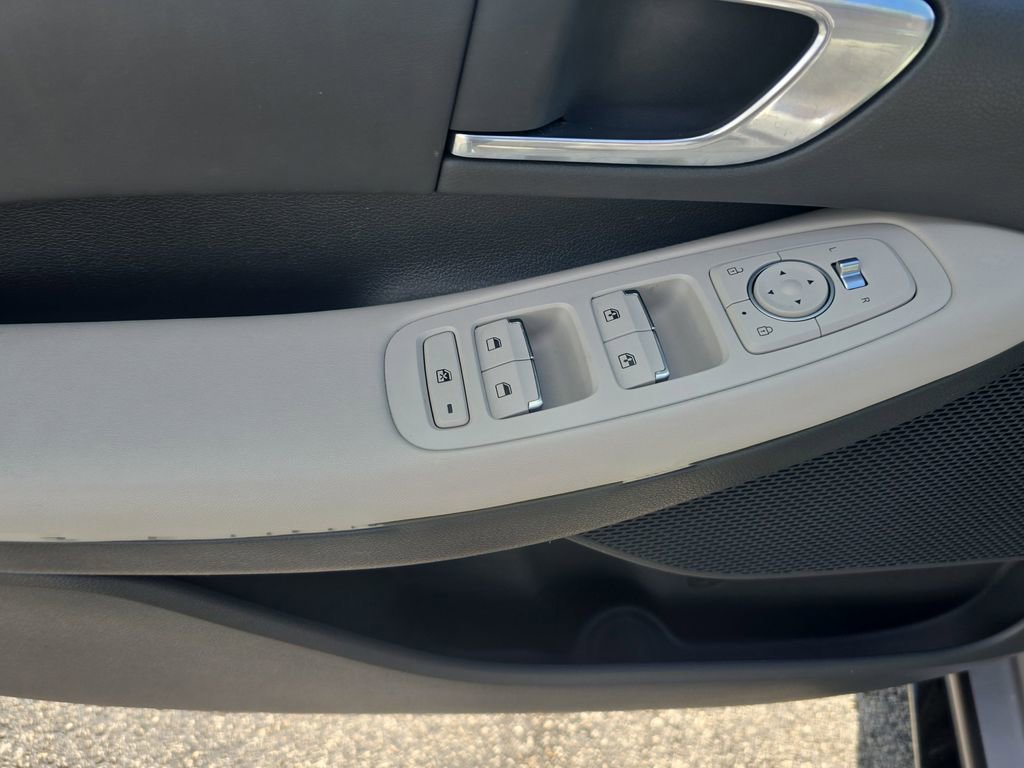 Used 2023 Hyundai Sonata SEL w/ Convenience Package image 14