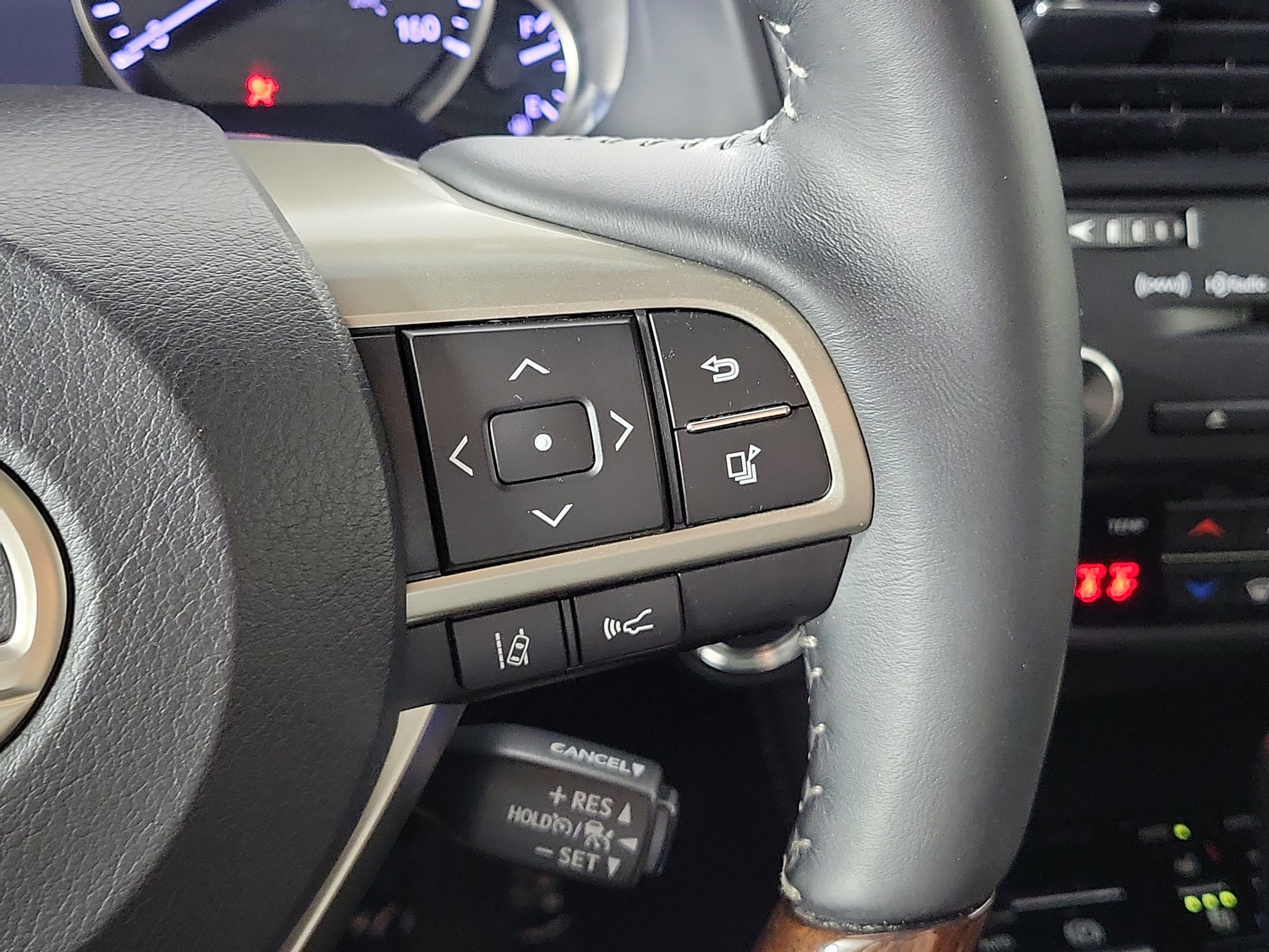 Used 2018 Lexus RX 350 AWD w/ Premium Package image 14