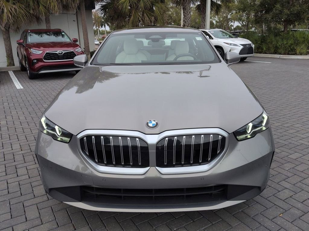 Certified 2024 BMW 530i 530i w/ Premium Package image 10