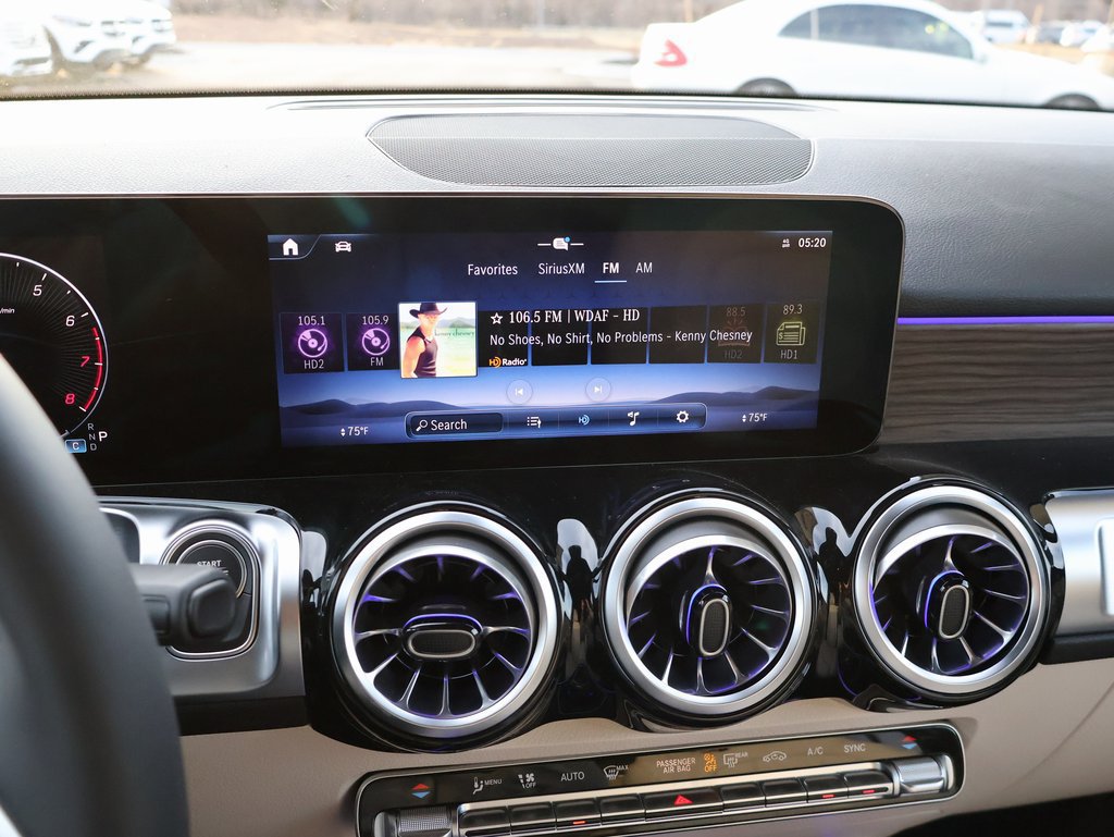 New 2026 Mercedes-Benz GLB 250 4MATIC image 22