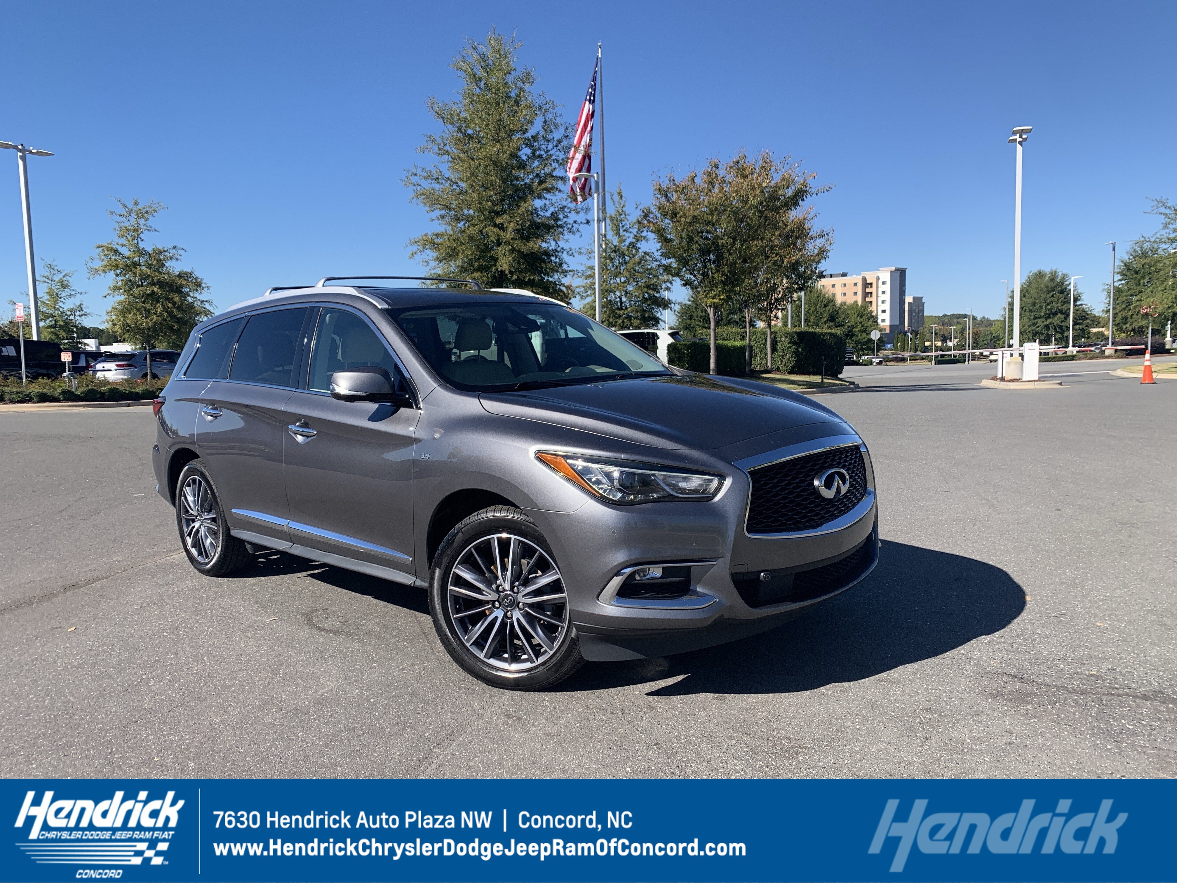 Used 2020 INFINITI QX60 Luxe w/ Sensory Package AWD/4WD image 1