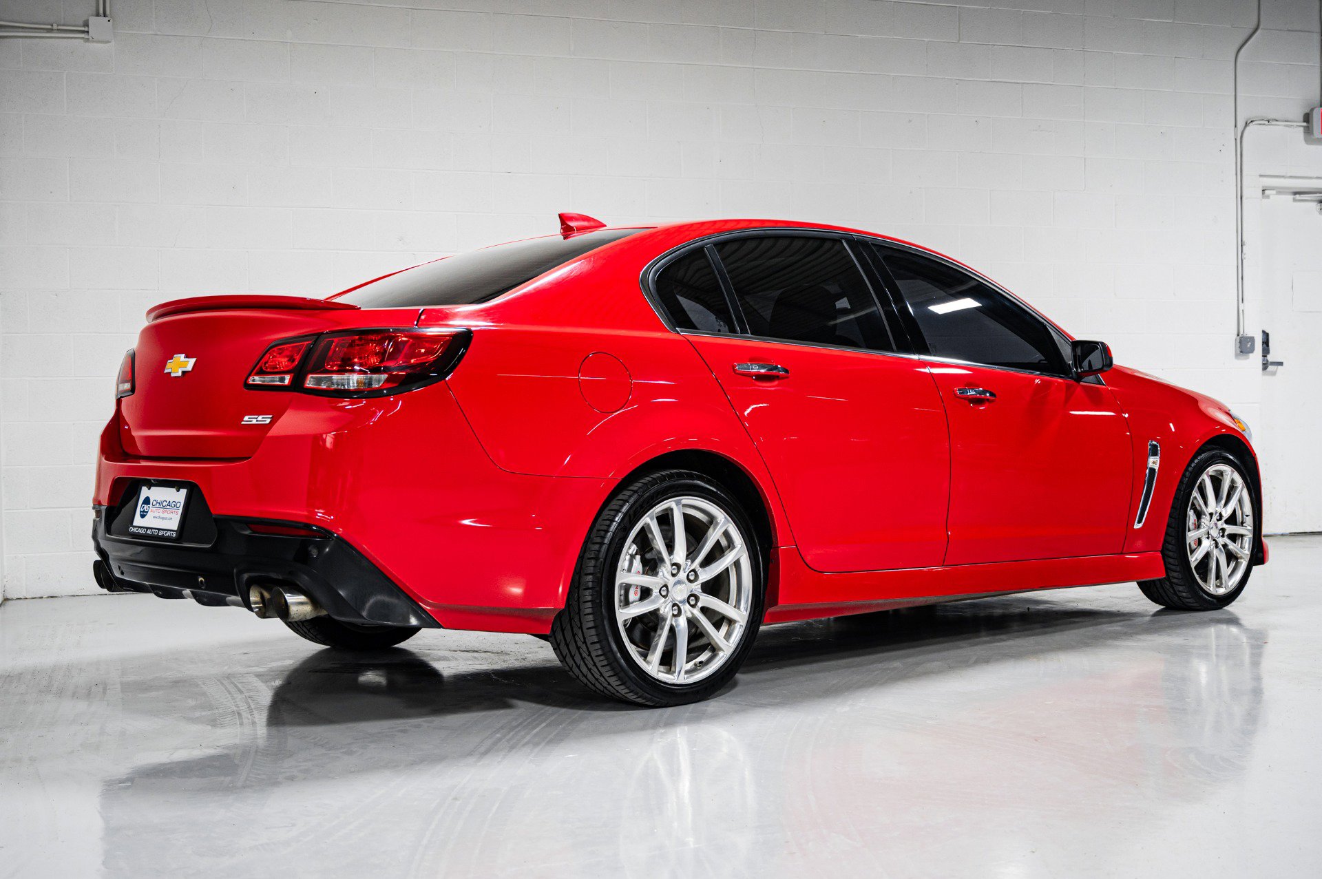 Used 2015 Chevrolet SS image 3