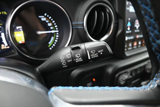 Used 2022 Jeep Wrangler Unlimited Rubicon 4xe w/ Cold Weather Group AWD/4WD image 19