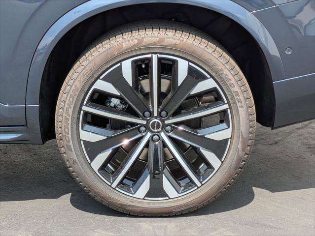 New 2026 Volvo XC90 T8 Plus image 6
