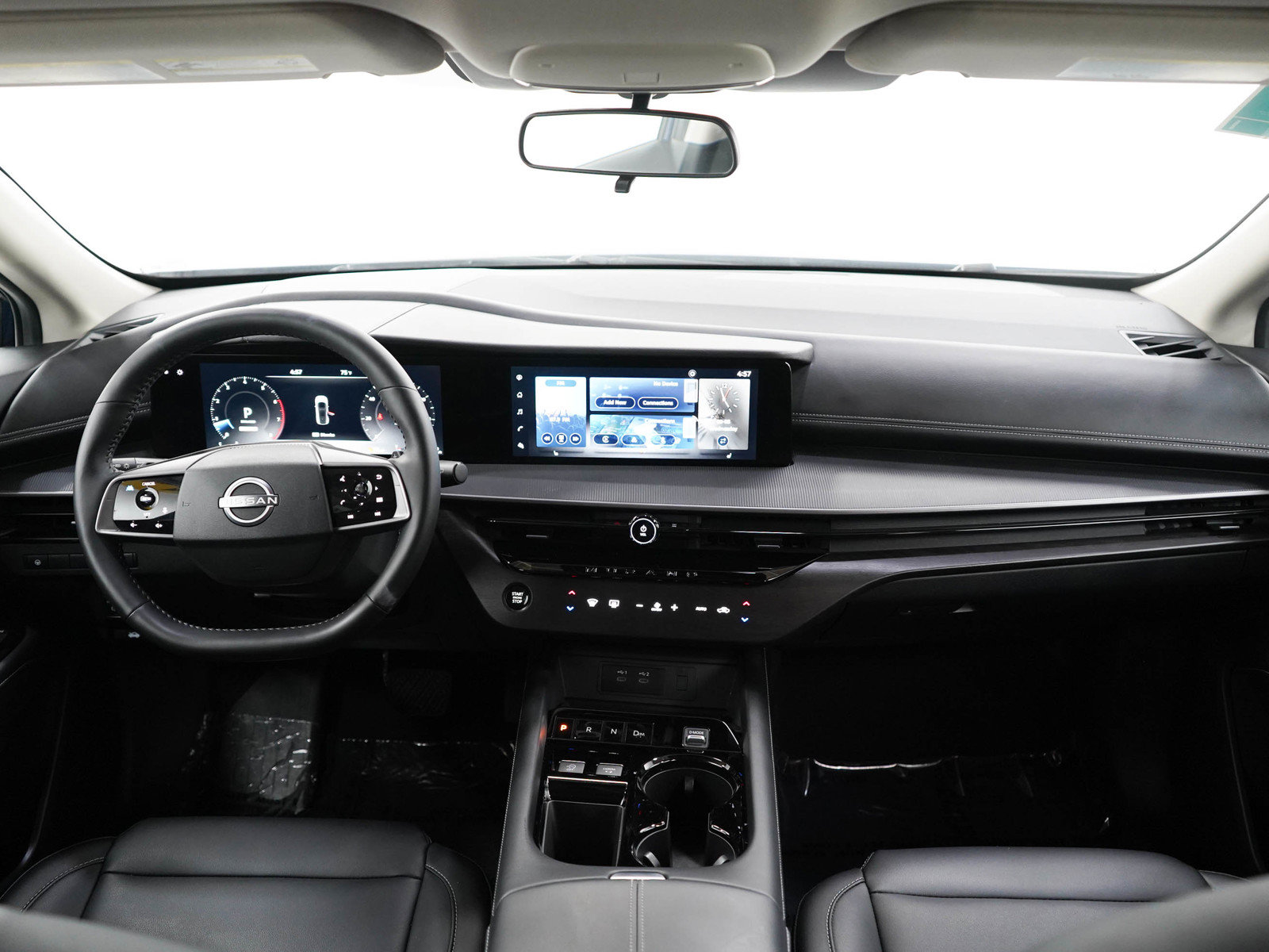 Used 2025 Nissan Murano SV AWD/4WD image 13
