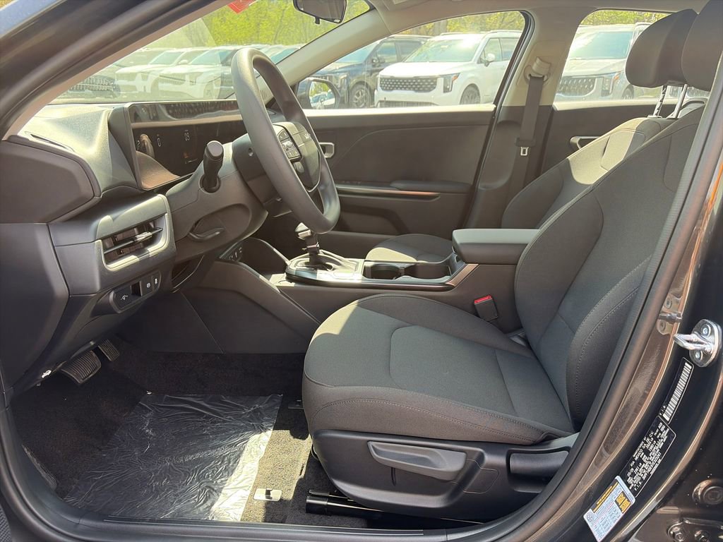 New 2026 Kia K4 FWD image 14