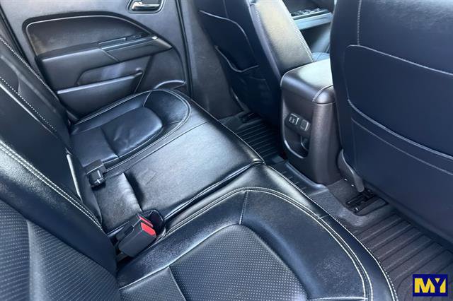 Used 2018 Chevrolet Colorado LT w/ Safety Package RWD image 17