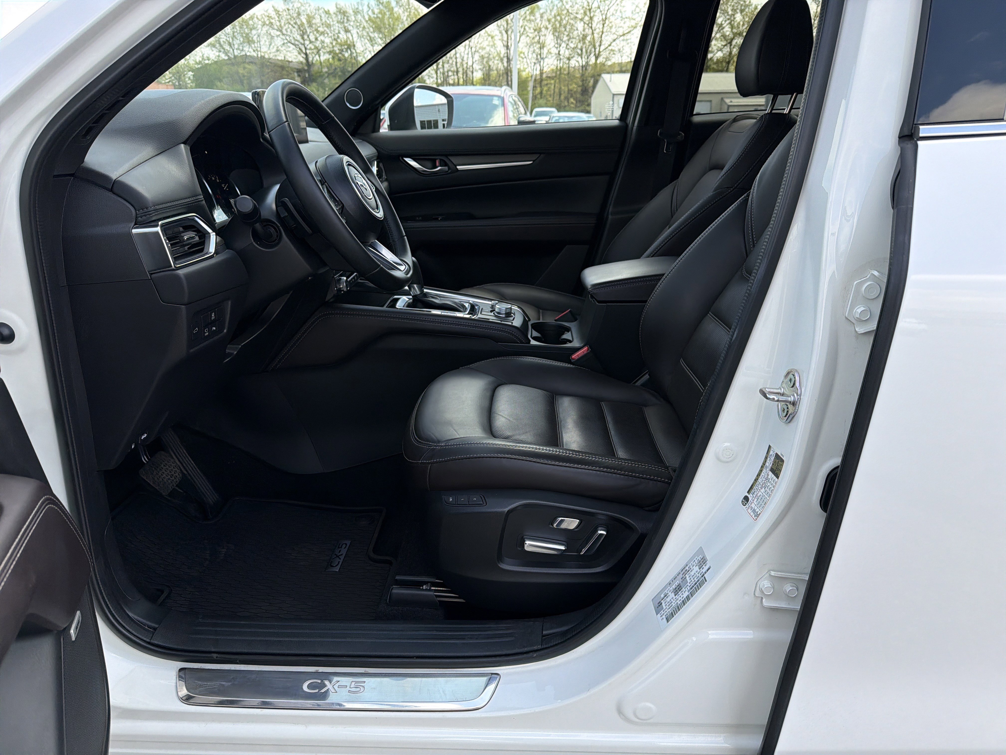 Certified 2025 MAZDA CX-5 Signature AWD/4WD image 14