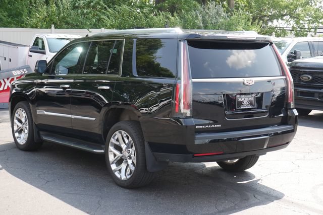 Used 2020 Cadillac Escalade Luxury AWD/4WD image 10