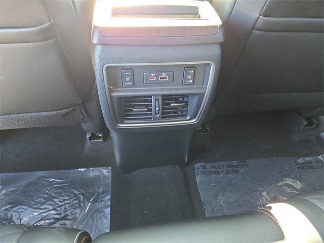 Certified 2024 Nissan Murano Platinum w/ Cargo Package image 18