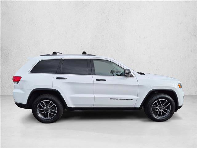 Used 2019 Jeep Grand Cherokee Limited RWD image 4