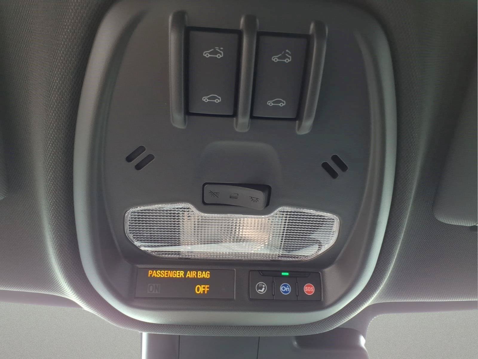 New 2026 Chevrolet Trax RS w/ Sunroof Package FWD image 25