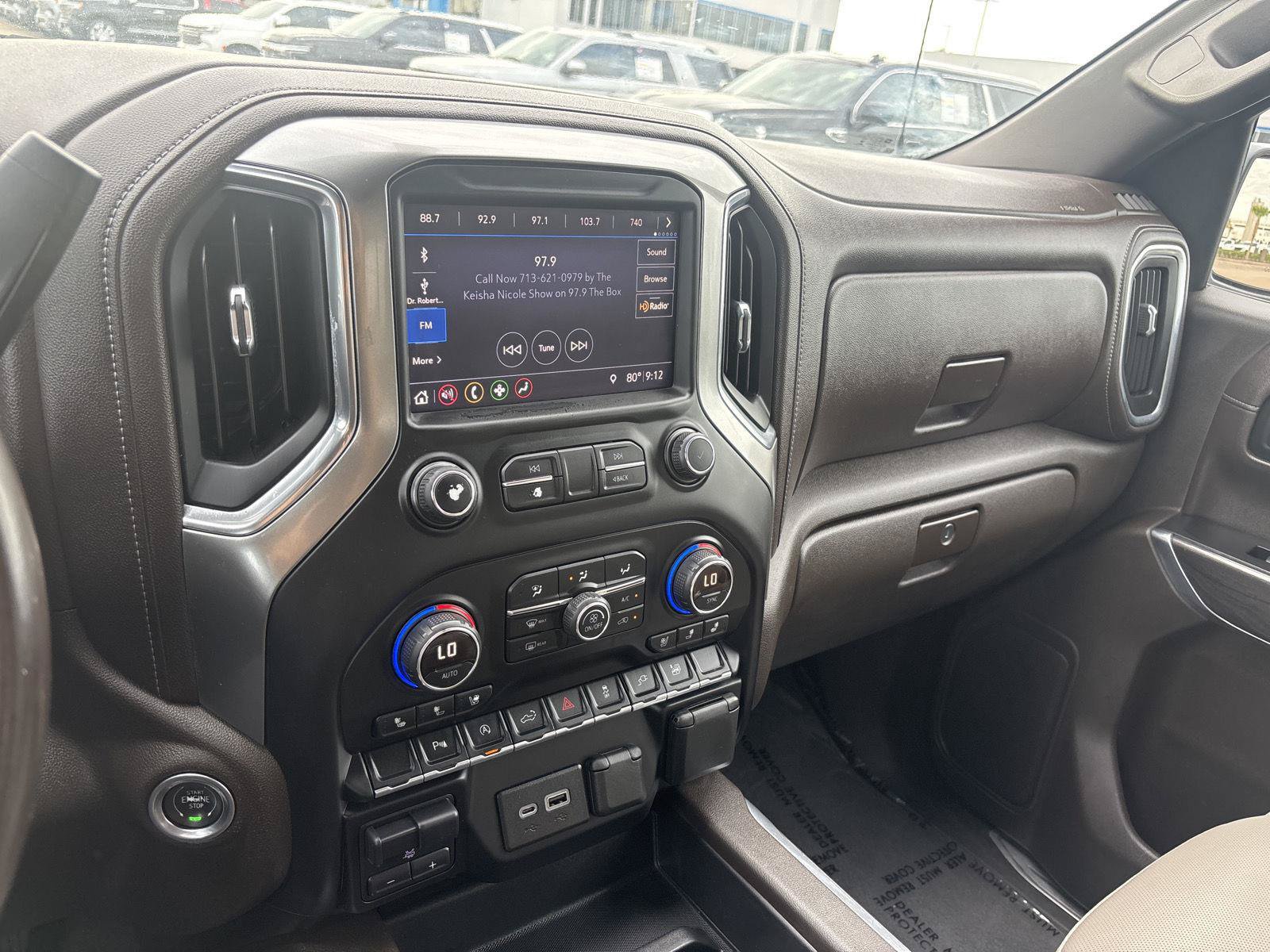 Used 2019 Chevrolet Silverado 1500 LTZ w/ LTZ Texas Edition AWD/4WD image 38