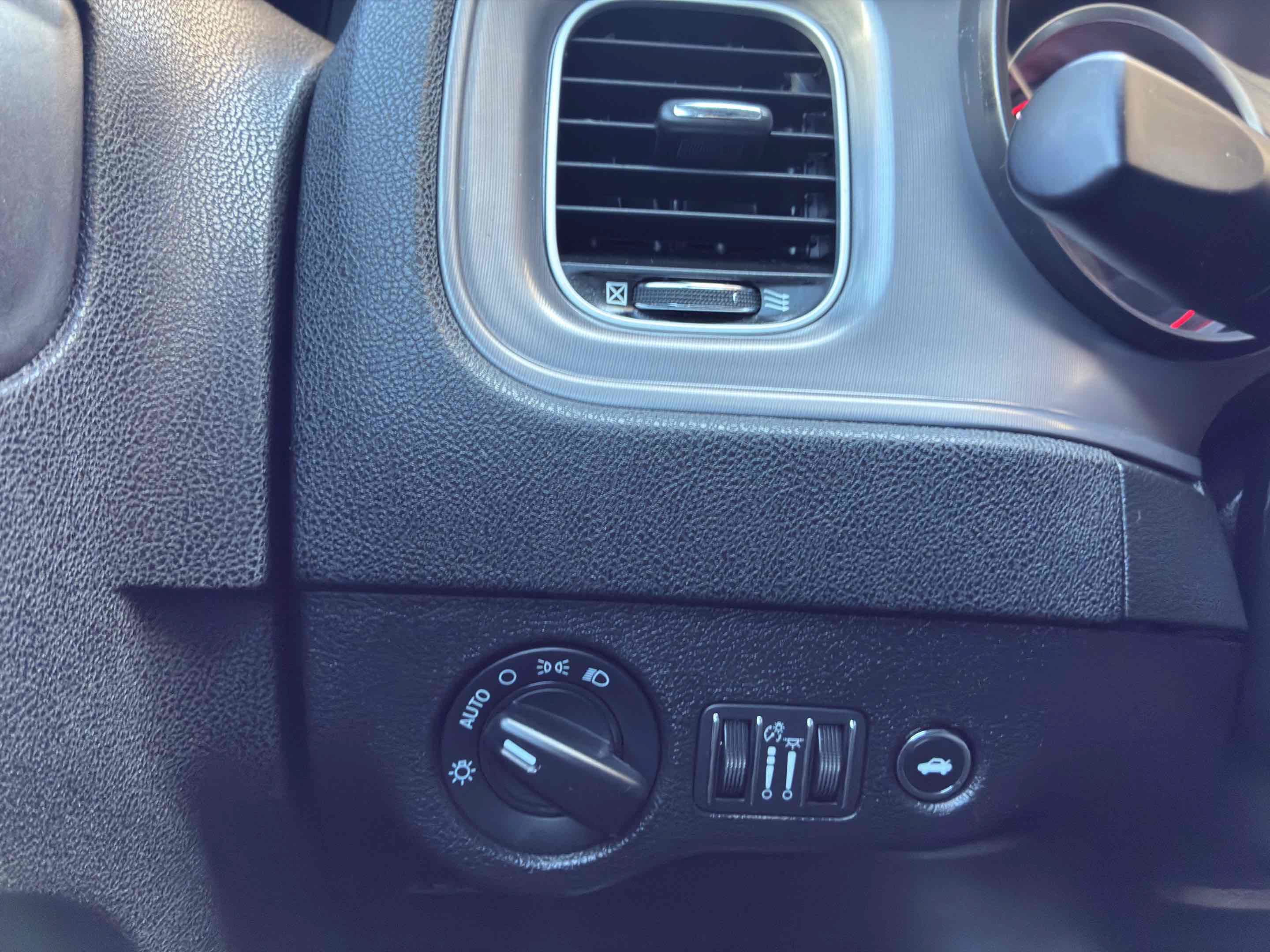 Used 2023 Dodge Charger SXT RWD image 32