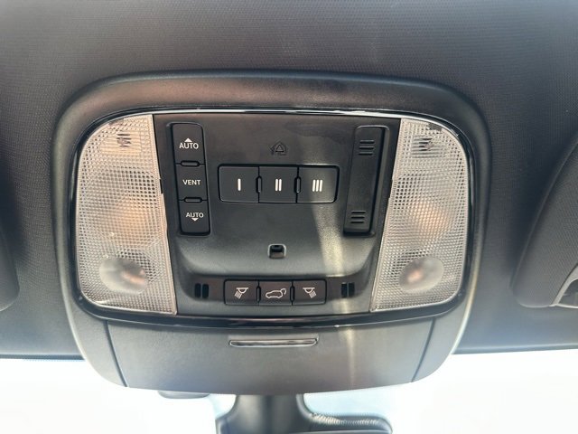 Used 2023 Dodge Durango R/T image 39