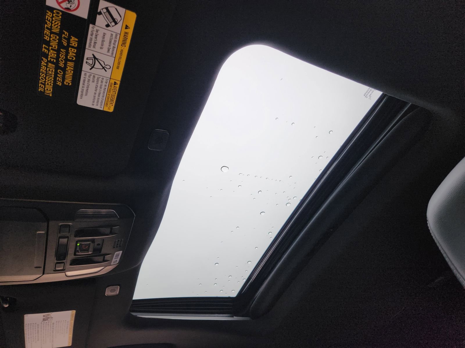 Used 2023 Toyota Highlander XSE image 30