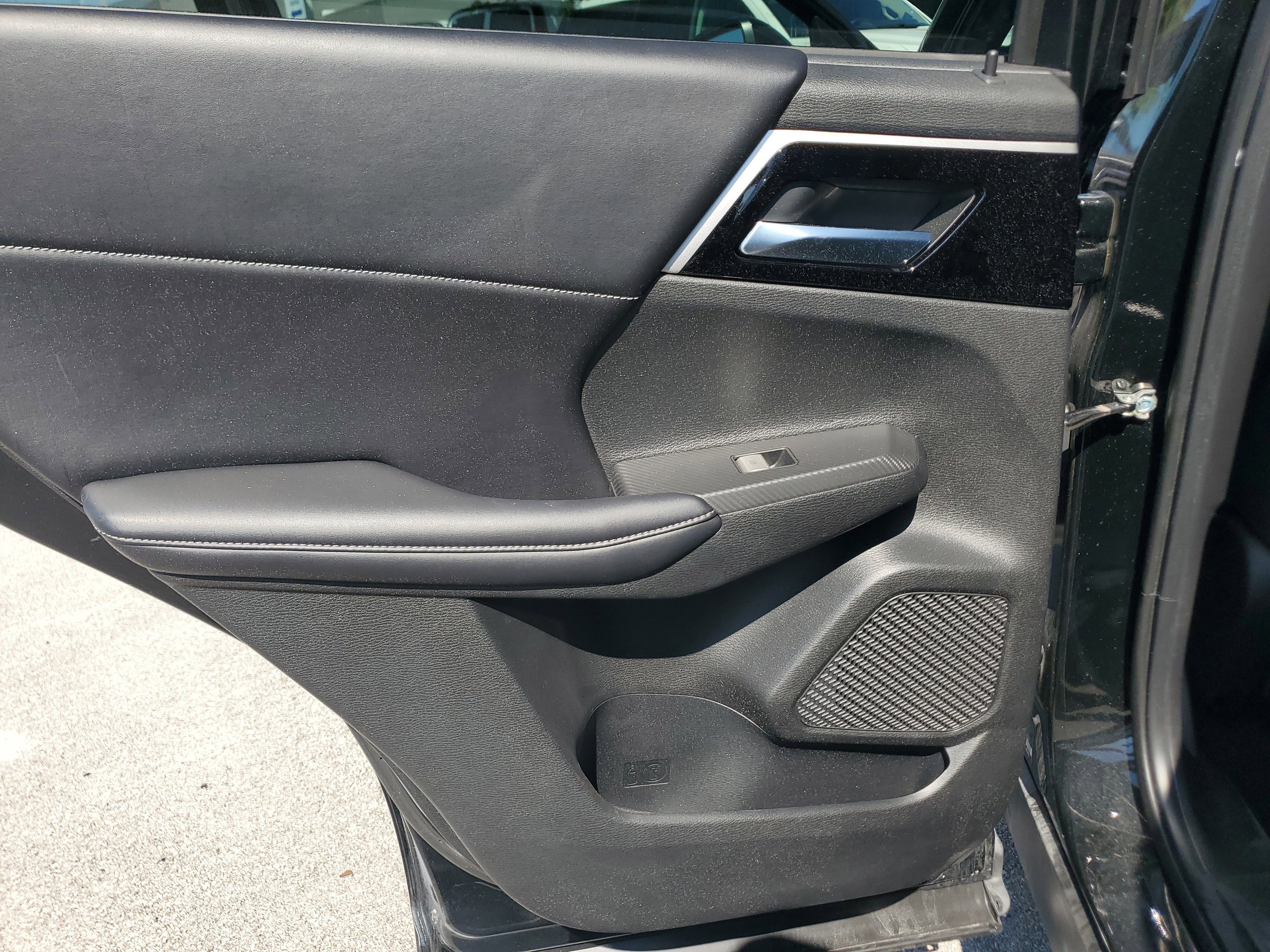 Used 2022 Mitsubishi Outlander SEL Black Edition image 29