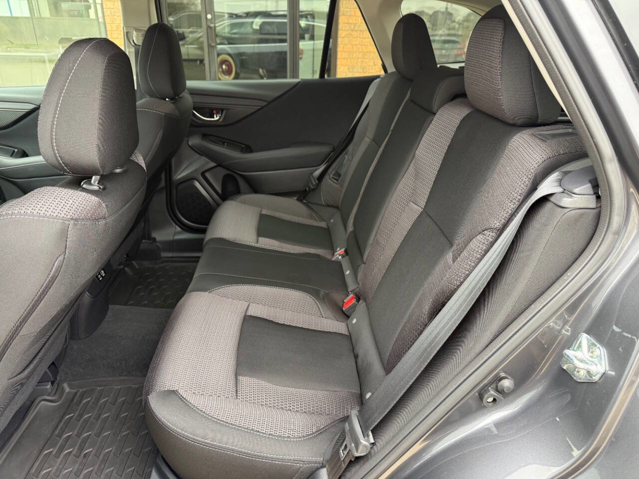 Used 2025 Subaru Outback Premium image 19