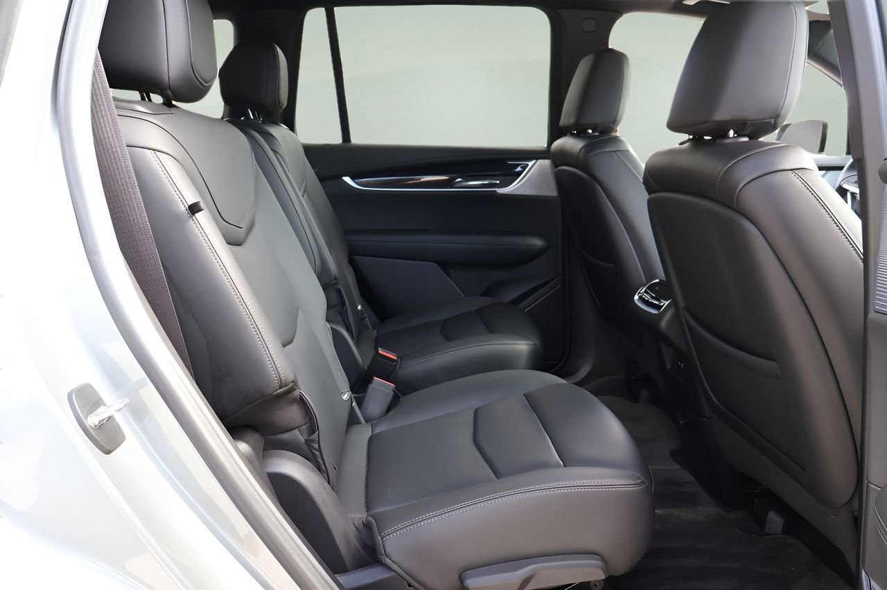 Certified 2023 Cadillac XT6 Premium Luxury image 20