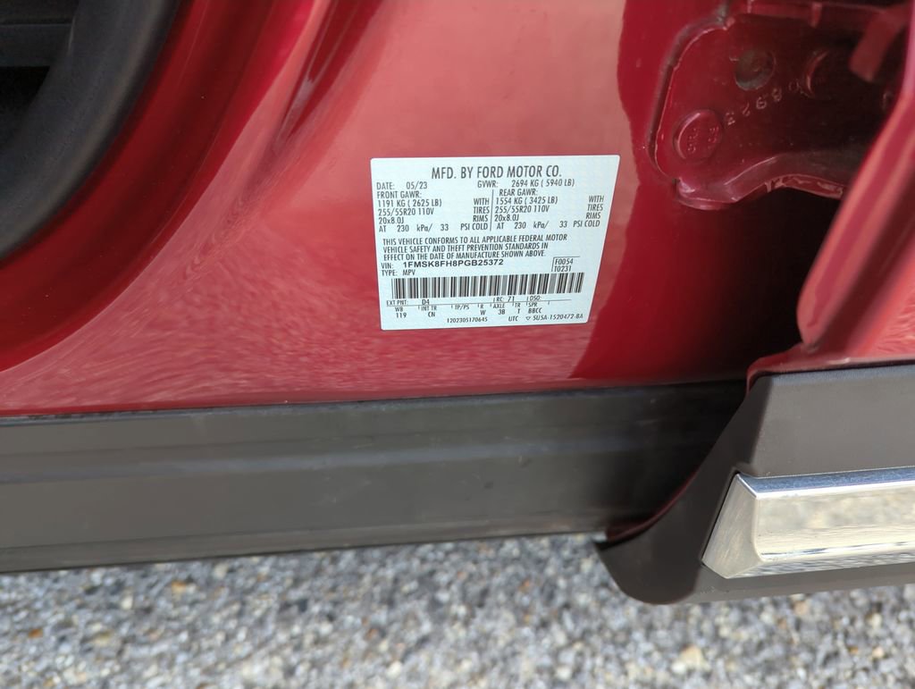 Used 2023 Ford Explorer Limited image 41