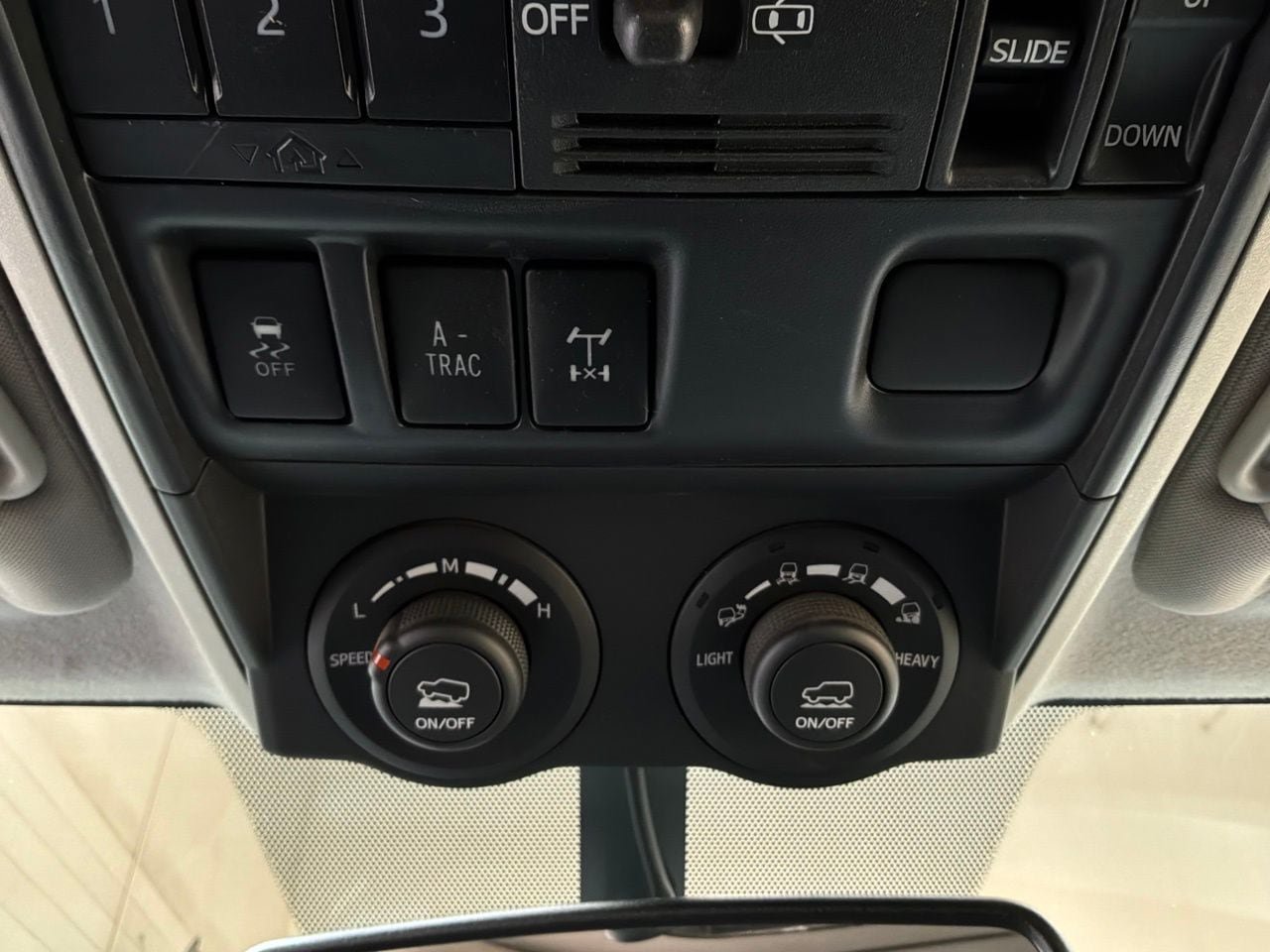 Used 2015 Toyota 4Runner Trail Premium AWD/4WD image 18