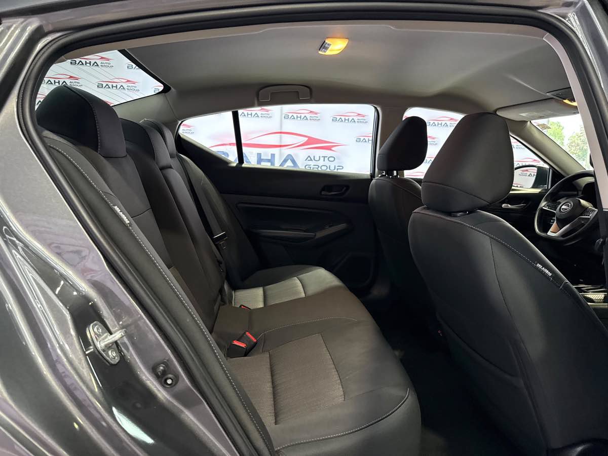 Used 2025 Nissan Altima 2.5 SV AWD/4WD image 42