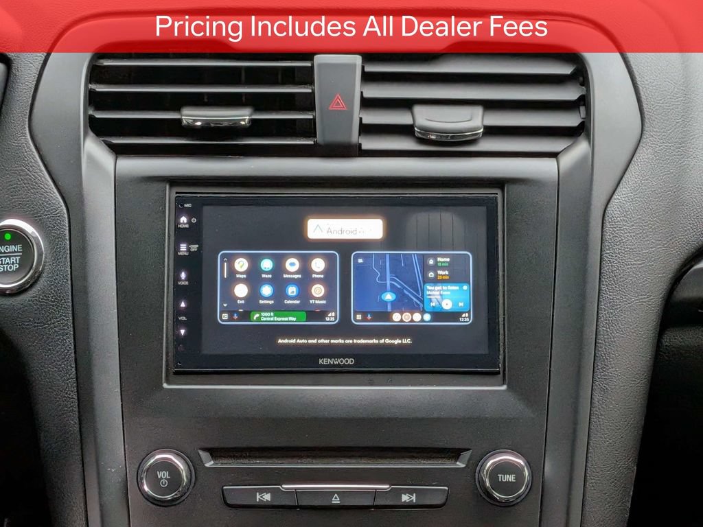 Used 2018 Ford Fusion SE w/ Equipment Group 201A FWD image 17