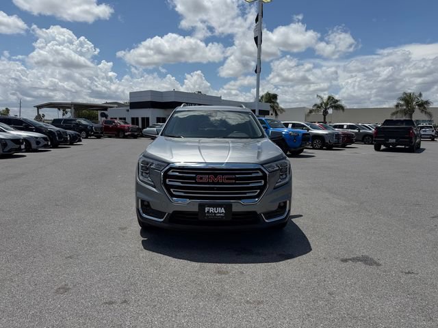 Used 2023 GMC Terrain SLT w/ Infotainment Package II FWD image 2