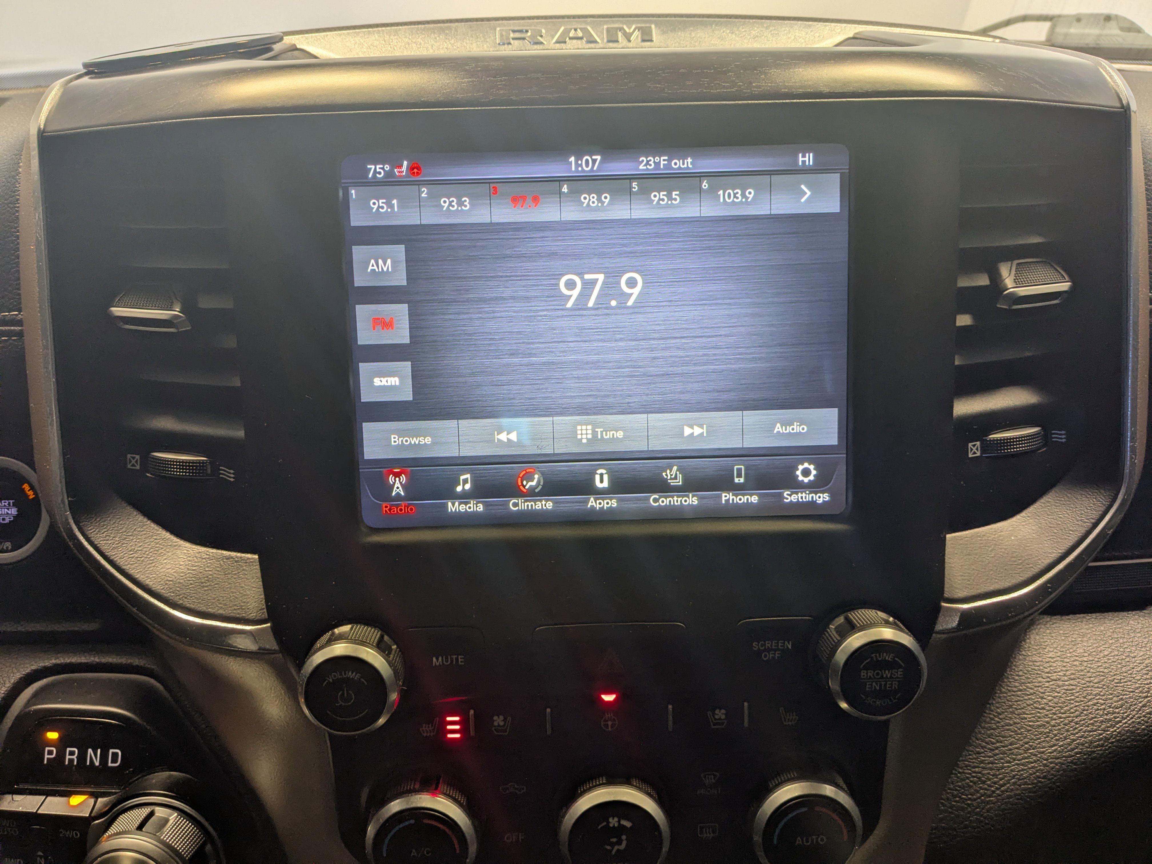 Used 2021 RAM 1500 Laramie image 26