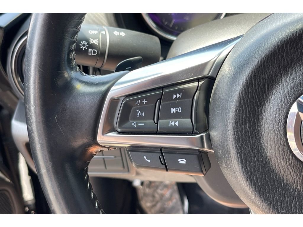 Used 2020 MAZDA MX-5 Miata RF Club RWD image 33