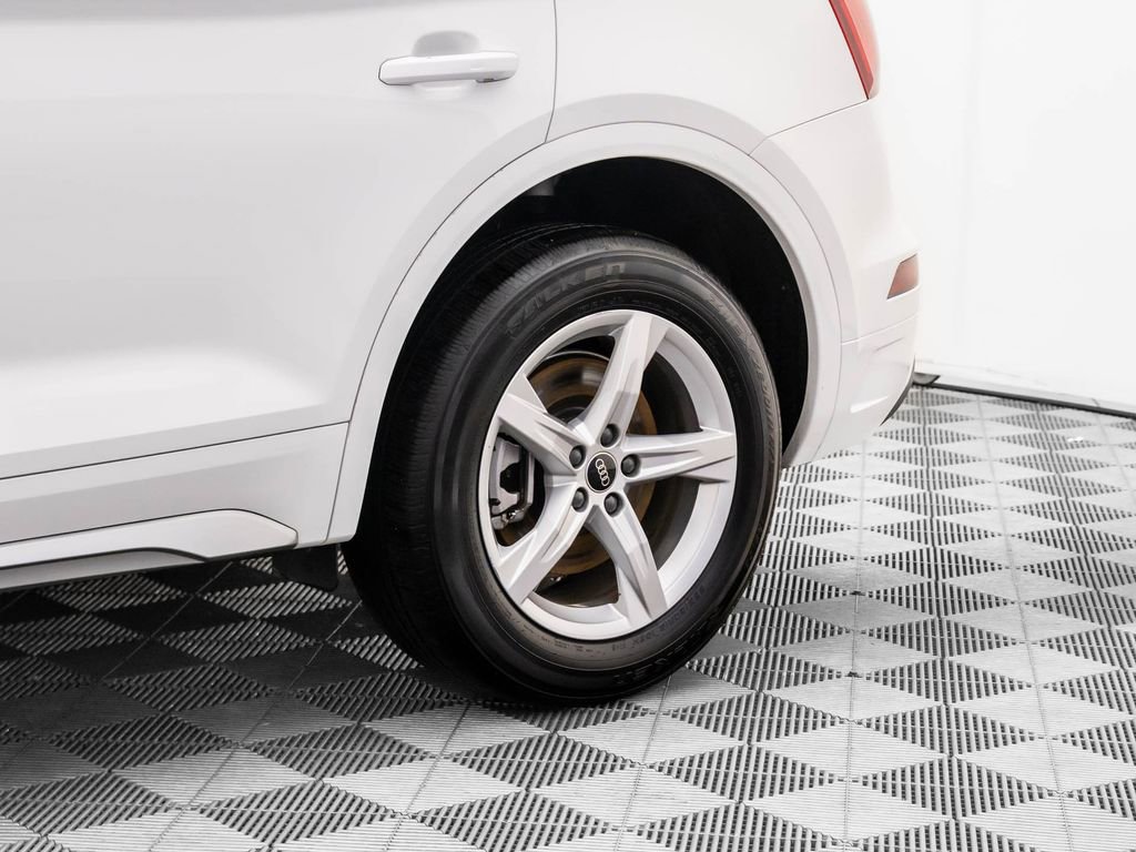 Used 2023 Audi Q5 2.0T Premium w/ Convenience Package image 34