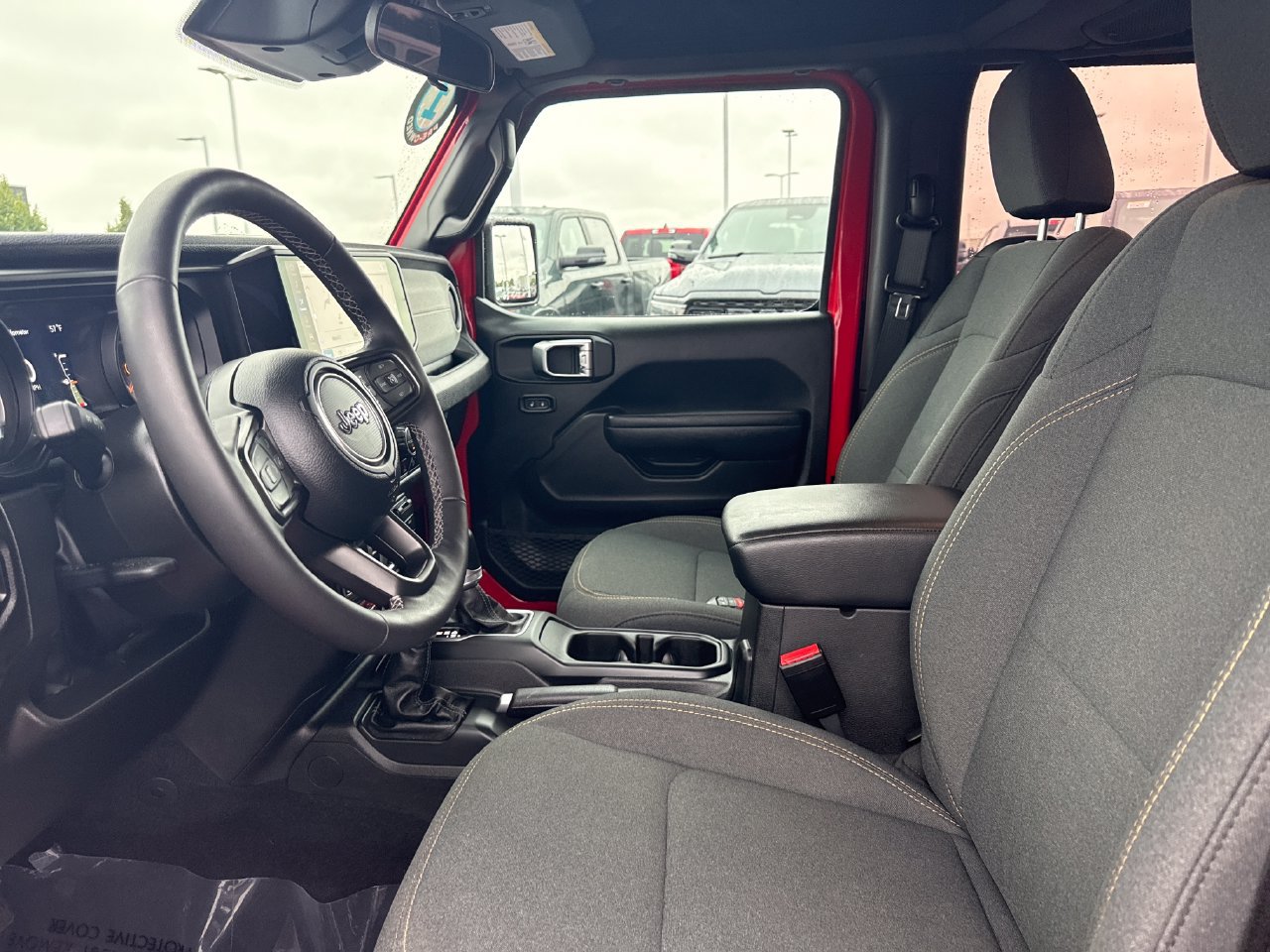Used 2025 Jeep Wrangler Sport AWD/4WD image 11