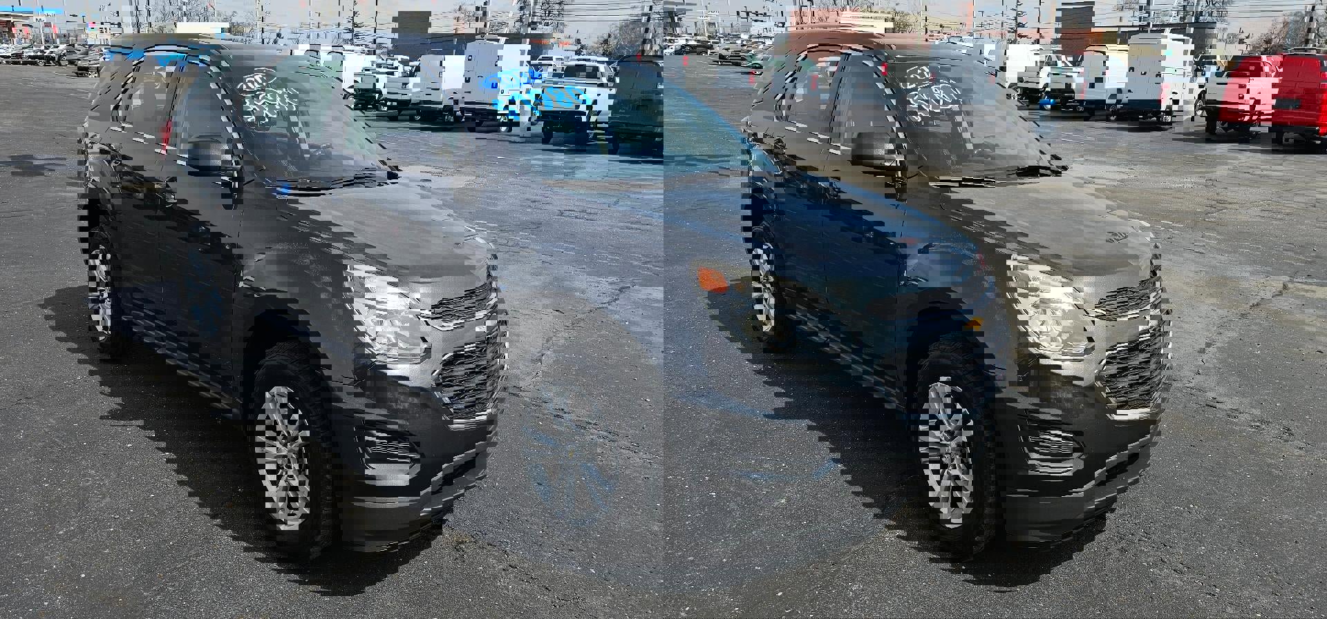 Used 2017 Chevrolet Equinox LS image 1